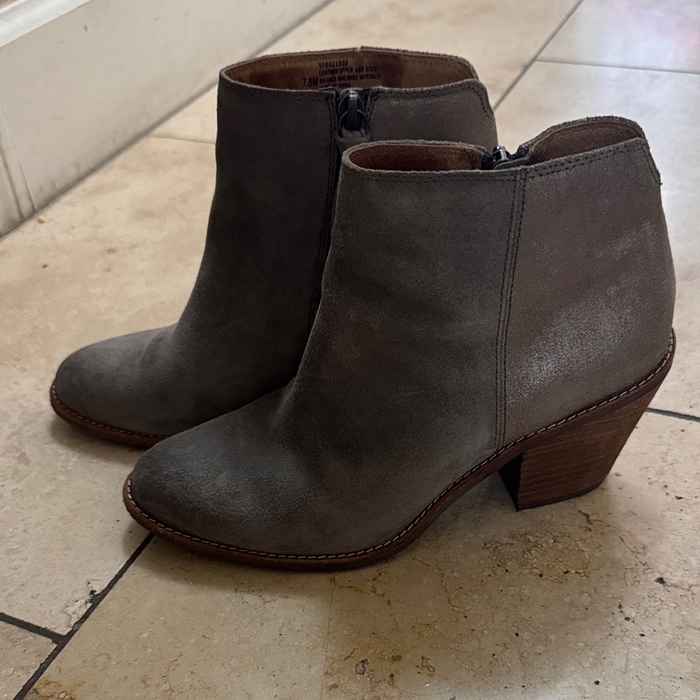 Sofft Charcoal Ankle Booties